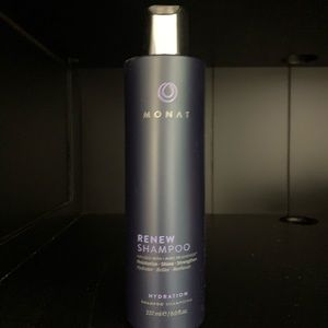 Monet Renew Shampoo NEW